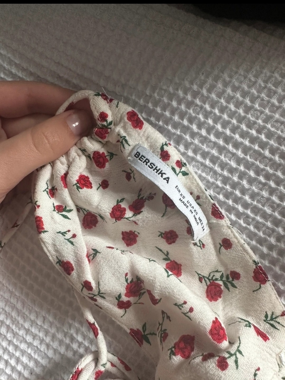 Bershka White Dress with Red Floral Print - Picture 4 of 4